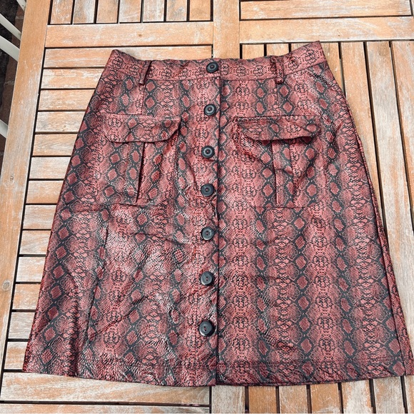 Urban Outfitters Skirt - Picture 2 of 3